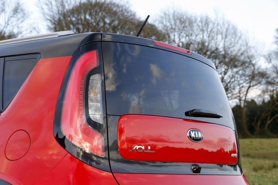Детали экстерьера Kia Soul 2016 года  (UK) (фото 4 из 12)